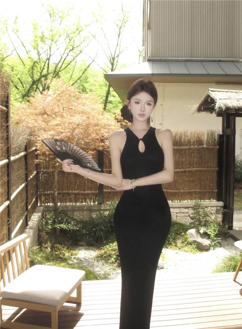 Retro High-End Sleeveless Slimming Knit Midi Dress - Image 3