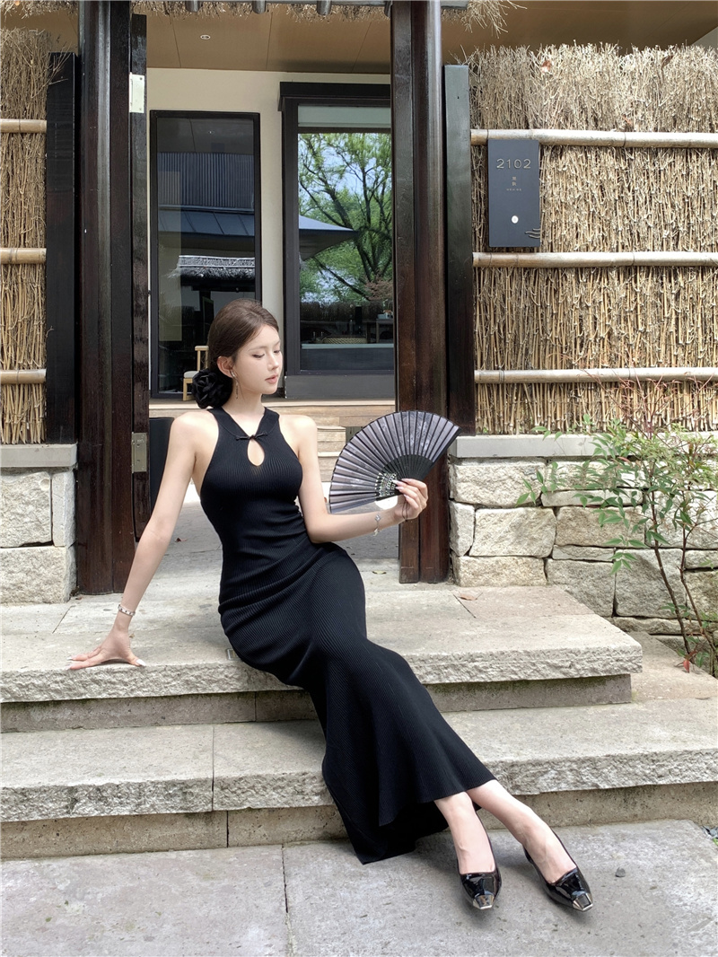 Retro High-End Sleeveless Slimming Knit Midi Dress - Image 2