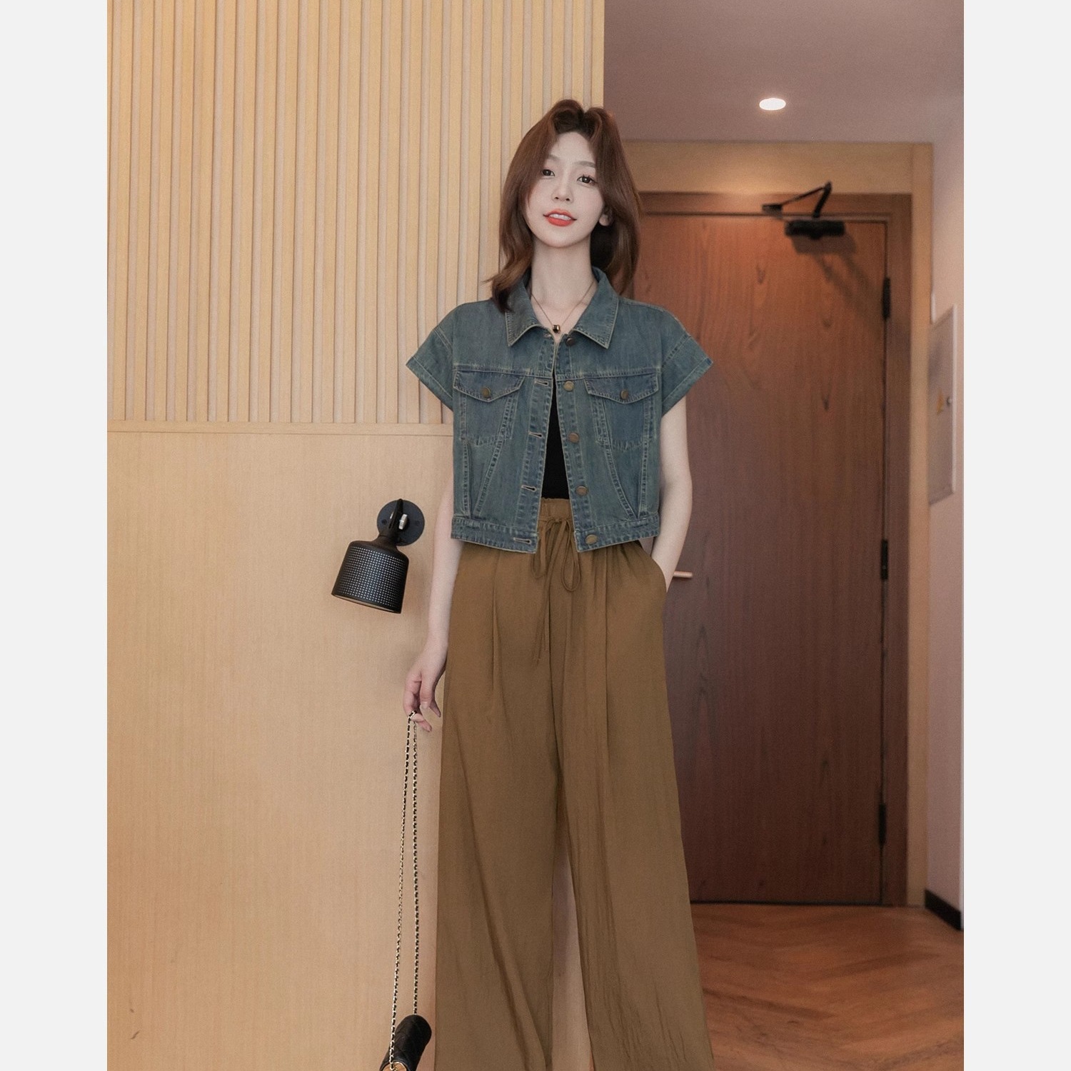 Retro Skin-Friendly Loose Denim Short Sleeve Top - Image 5