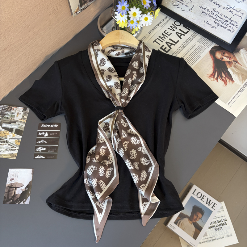 2026 Autumn Korean Style Solid Crew Neck Short Sleeve T-Shirt with Scarf Tie and Padded Shoulders for Women - Style 60ee2d - Image 4