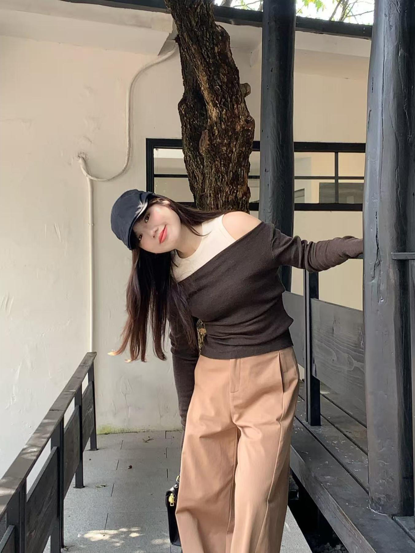 Color Block Off Shoulder Knit Waist Top Women's Fall 2026 Slimming