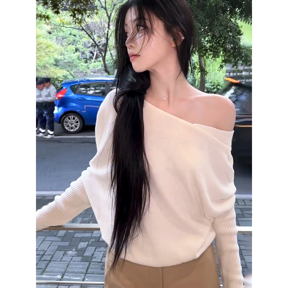Women's Off-Shoulder Lazy Style Knit Sweater Korean Loose Slant Shoulder Top - Image 5